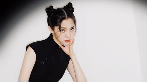 电脑壁纸 明星 大陆明星 欧阳娜娜暗黑春丽俏皮可爱造型写真