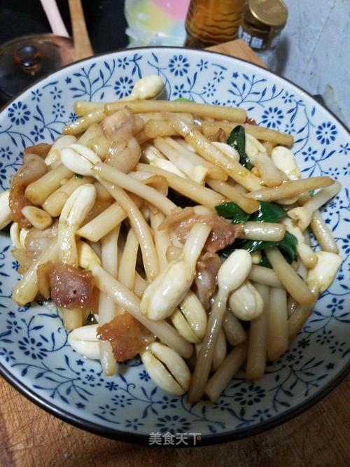 炒花生芽的做法_炒花生芽怎么做_琪_fexjz8e2的菜谱