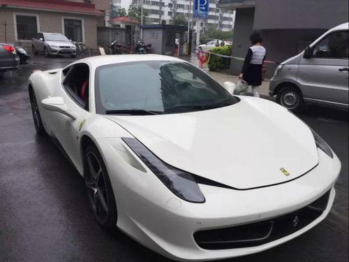 车辆评论 价格走势 [宁波] 2011年10月 2011款法拉利458 经典 白色