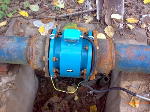 给排水管道流量计,电池供电远传电磁流量计