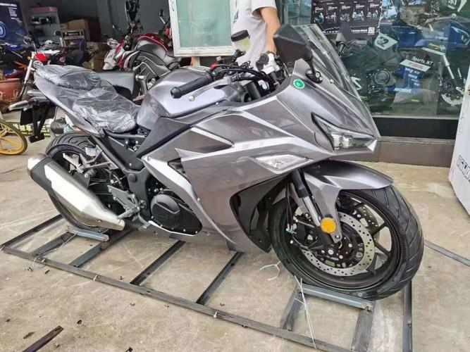 魅影 450水冷电喷$20800元5诺马刀风400 云南省总代理$25800元6特价车