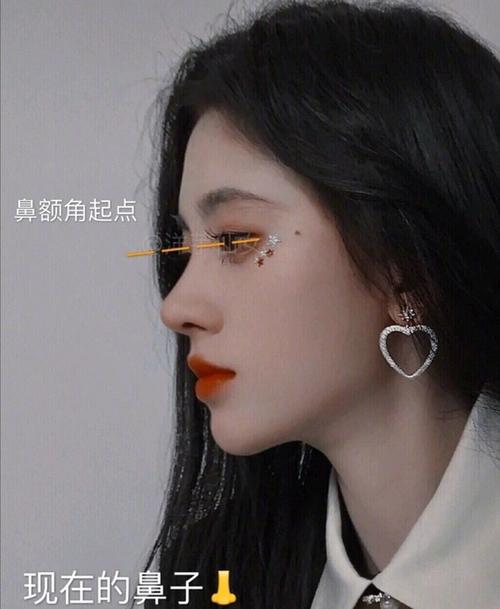 鞠婧祎的鼻子之所以做的好,就是因为她注意到了这两个