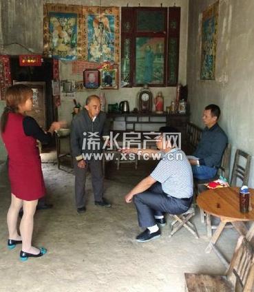 巴河镇凤凰村建爱心微信群进行扶贫济困_浠水房产网