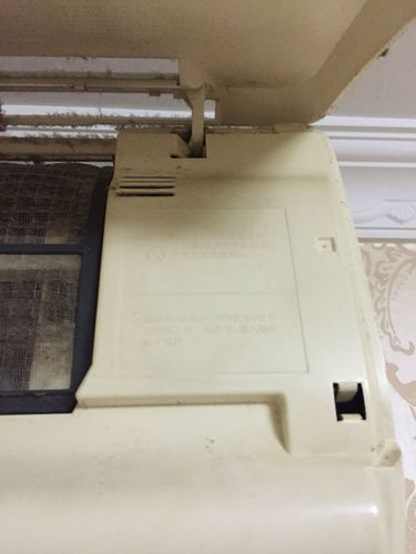 三菱空调,为什么我找不到应急开关,内机都找遍了,而且