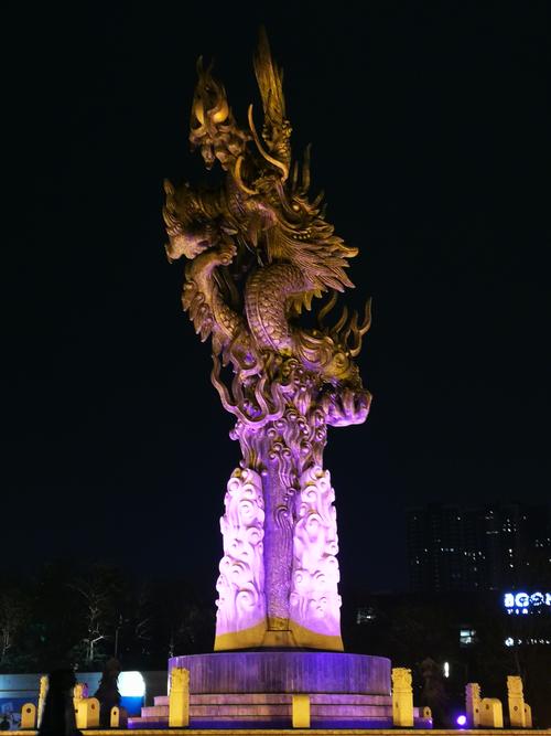 龙城广场