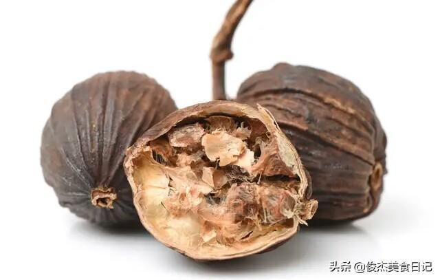 草果在烹饪中要不要去籽使用,大厨分享多年的经验总结