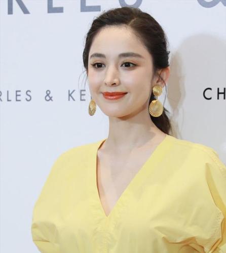 古力娜扎年龄(92年的古力娜扎竟然快30了)