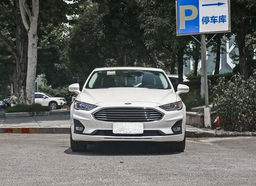 蒙迪欧13款2.0t豪华版多少钱 13年蒙迪欧致胜2.0t多少