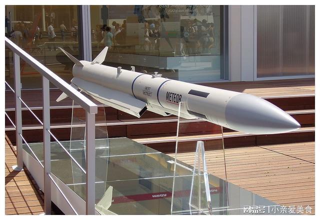 美媒盘点世界7大最危险的空对空导弹中国的射程最远