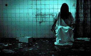 《鬼村扎纸人》      