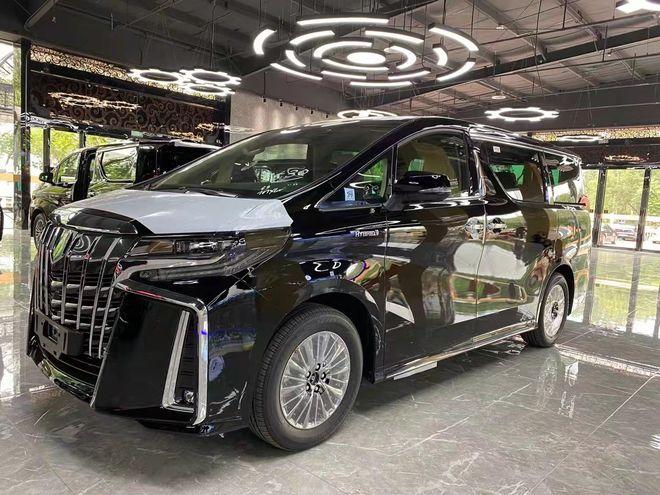 2021款丰田埃尔法商务车展厅全系现车
