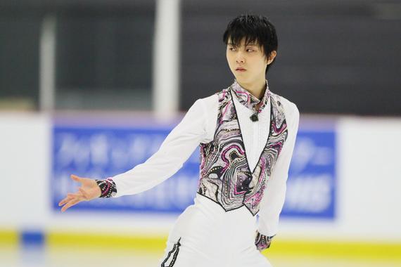 羽生结弦赛季首秀成功完成新四周跳
