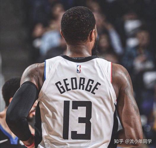 求一张保罗乔治的背影图谢谢