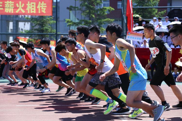 运动员比赛现场