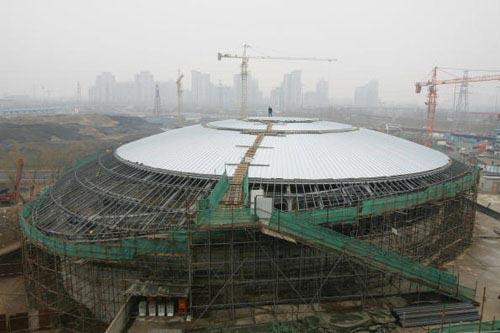 图文-北工大体育场馆最新建设进展 圆形屋顶快成型