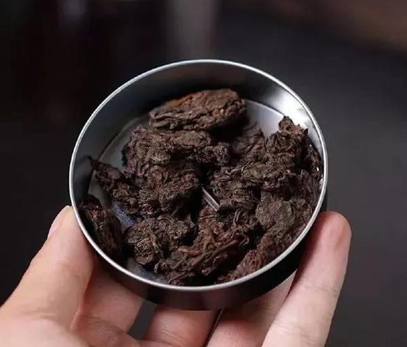 什么是普洱茶老茶头?它和普通熟茶有什么区别,口感特点怎么样!