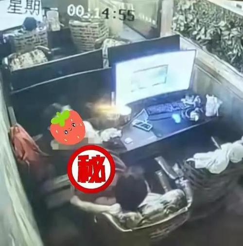 武汉某高校大学生情侣网吧做不雅运动视频流出网友开放