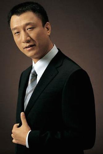 图:一双小小的眼睛和富有磁性的声音,是痞子萌叔孙红雷最招人喜欢的