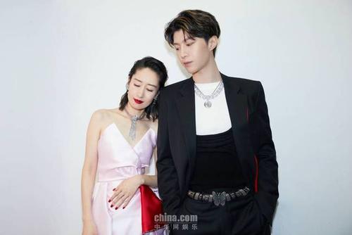 刘敏涛范丞丞红玫瑰ending这大跨度的姐弟组合太吸引眼球
