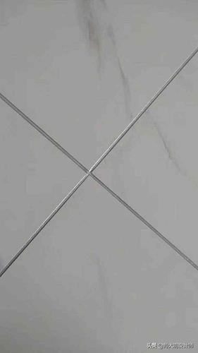 知识问答 社会知识 因为这两年灰砖很多,灰砖对应美缝剂银色是最合适