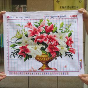 出售纯手工十字绣成品心语百合花瓶小幅餐厅卧室温馨简约装饰挂画