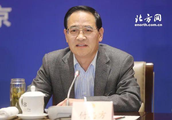不再担任山东省政协党组书记的付志方,出生于1956年10月,河南南阳人