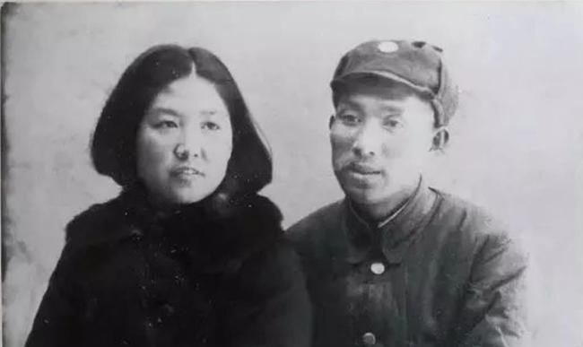 1955年授衔时他已离休上级想到他的贡献授予中将军衔