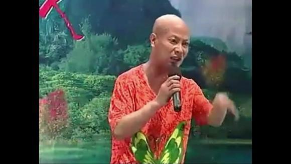 二人转《刘云打母》选段,不愧是老师出身,每个眼神都是戏