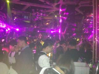 夜店解析,凤舞九天super酒吧打造长沙最给力酒吧.