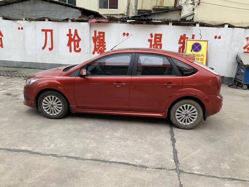 12年两厢经典福克斯怎么样14年两厢福特福克斯