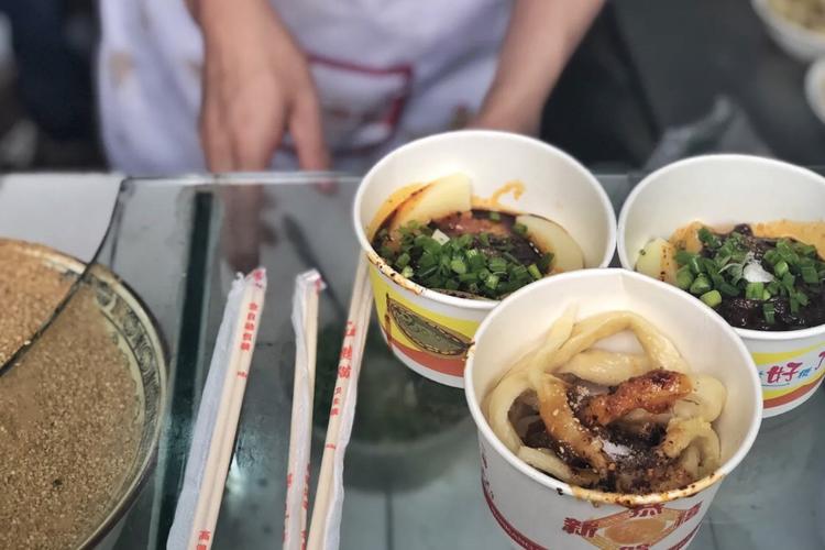 2020洞子口张老二凉粉美食餐厅,成都老字号,据说是.