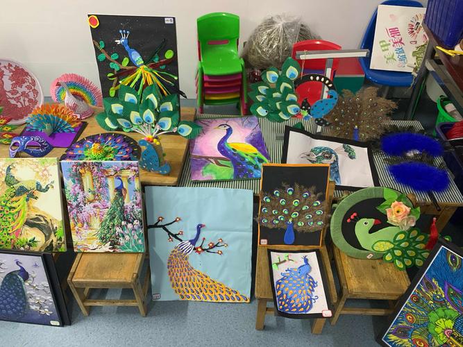 众兴小学幼儿园举行了教师手工(创意)比赛活动,教师们充分发挥自