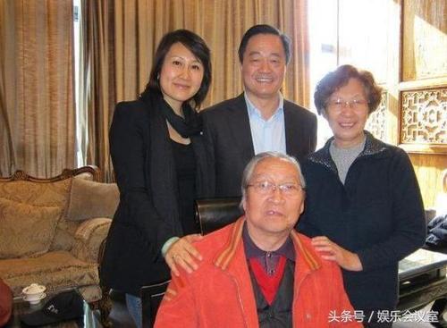 春晚钉子户51岁郭冬临80后妻子近照曝光,并不是牛莉也