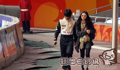 韩寒金丽华被曝已经离婚