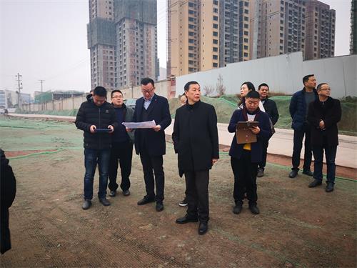 富顺县政府县长曹友良率队调研富顺一中,海棠村小改扩建工程