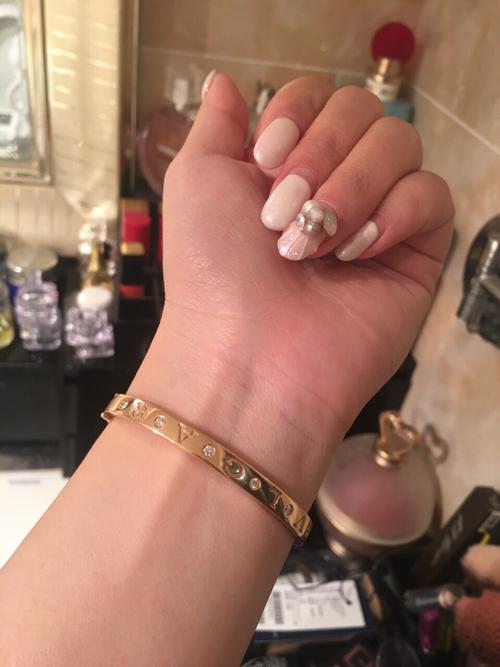 宝格丽玫瑰金12钻手镯