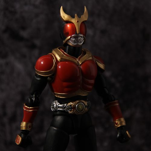 shf 真骨雕 可动假面骑士 蒙面超人 kuuga 升华 红金 古迦 空我