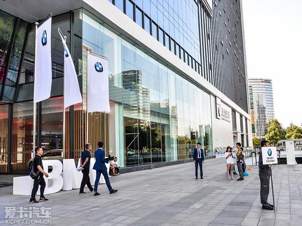 bmw全新概念4s店成都宝源行盛大开业