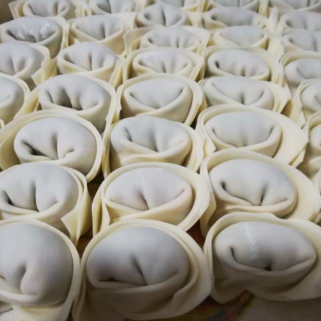 荠菜鲜肉馄饨,清香鲜美,是春天的味道