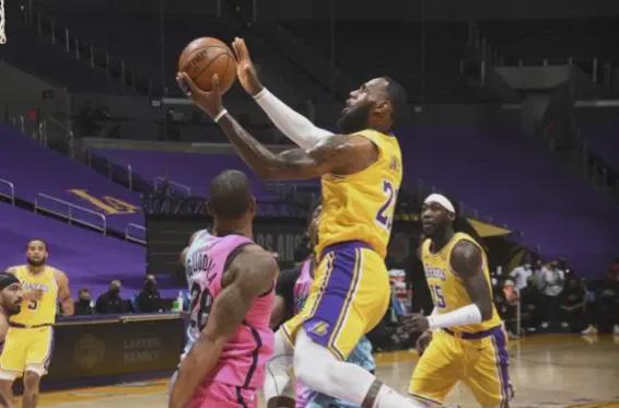 cba朱荣镇顶不动李原宇等,以及本文球迷提出的话题格里芬顶不动詹姆斯