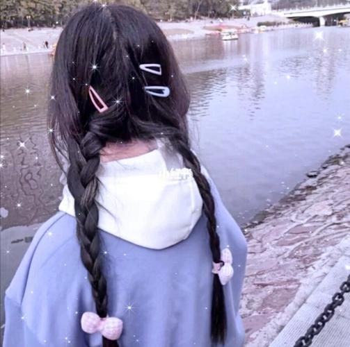 女生头像(滤镜双马尾/背影女头)_滤镜_双马尾_女生头像_素材_头像