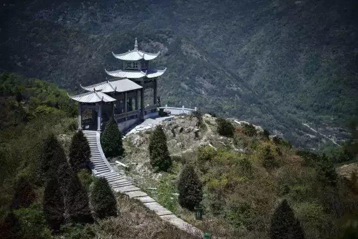 玉环清港大雷山景区 大雷山是玉环和温岭的分水岭,主峰中尖海拔443米