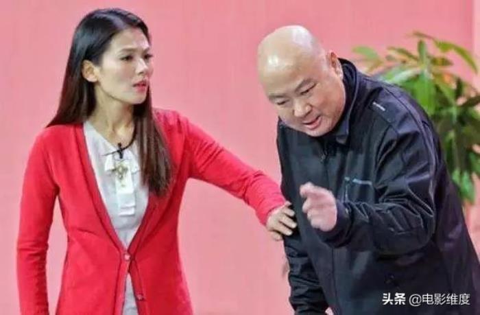 郭冬临一家三口图片(53岁郭冬临娶不知名演员)