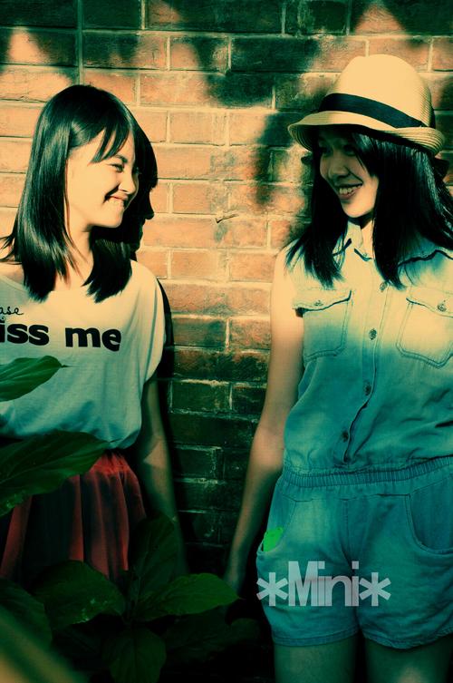 标题:青青发小情