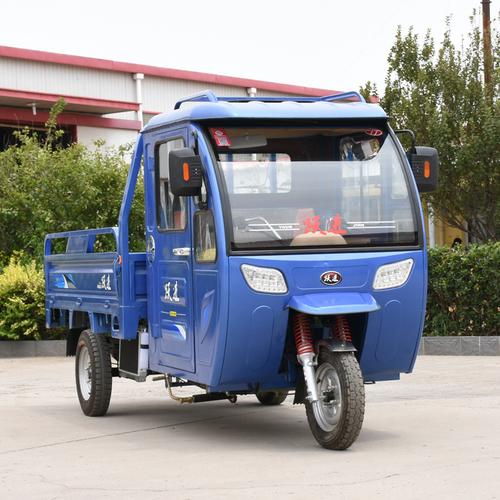 厂家直销全封闭式燃油三轮车 货运燃油三轮车