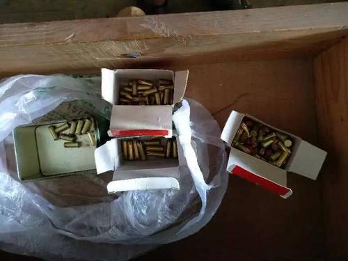 警方查获射钉弹126发