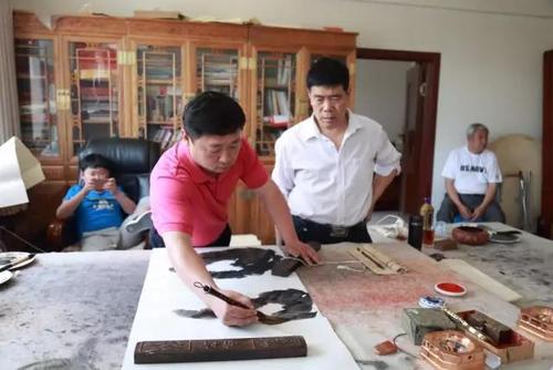 雄安书法名家杨章锁:当好雄安书坛排头兵