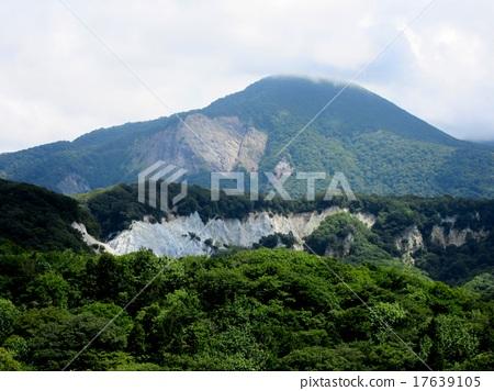 图库照片: shirakami山区,juji湖,日本峡谷神奇看法