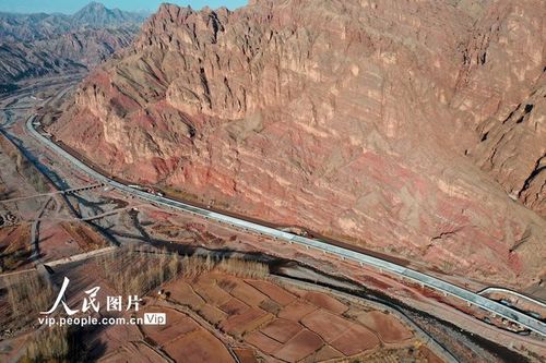 甘肃肃南:张肃公路建设快速推进|肃南县|张掖市|祁连