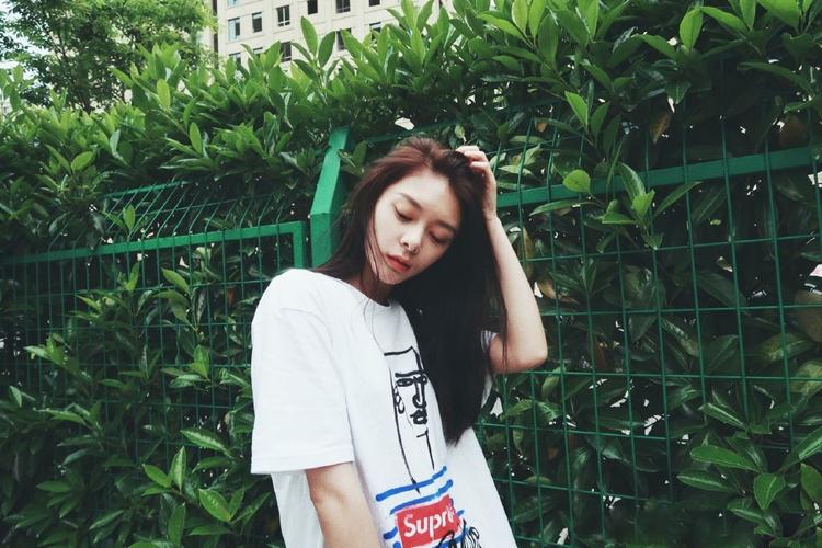 标签街拍清爽傅菁傅菁清爽私服街拍